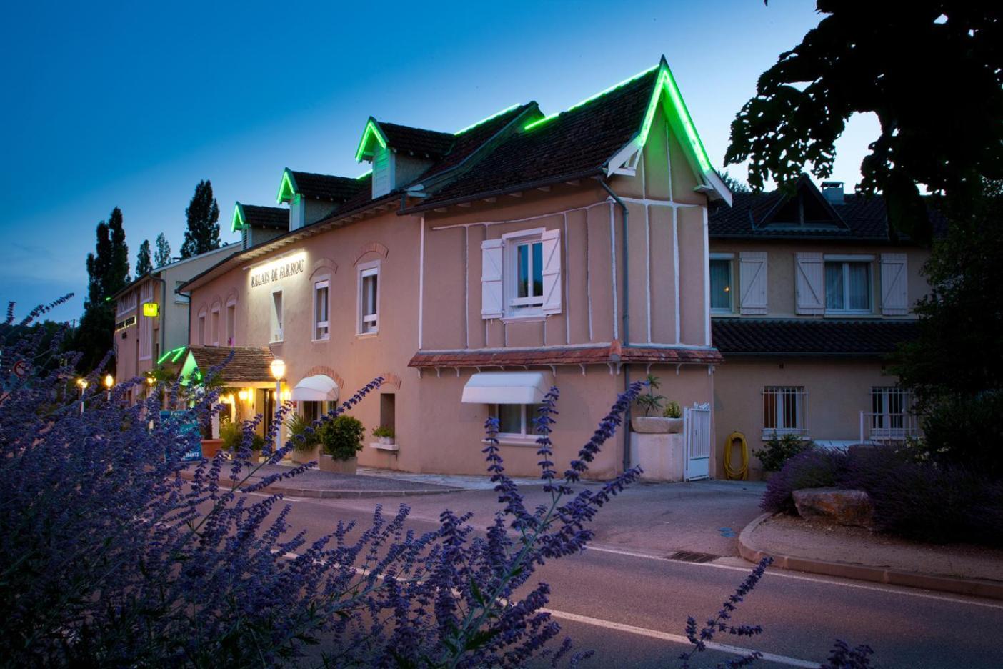 Logis Hotel - Restaurant - Spa - Le Relais De Farrou Villefranche-de-Rouergue Exterior foto